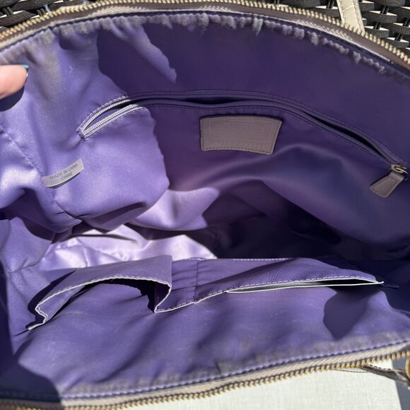 Coach Signature Beige Canvas & Leather Tote‎ Bag With Purple Lining - Picture 4 of 16